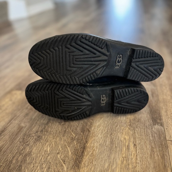 UGG Australia AZARIA Stout LEATHER SHEEPSKIN WATERPROOF DUCK BOOTS - Picture 12 of 12